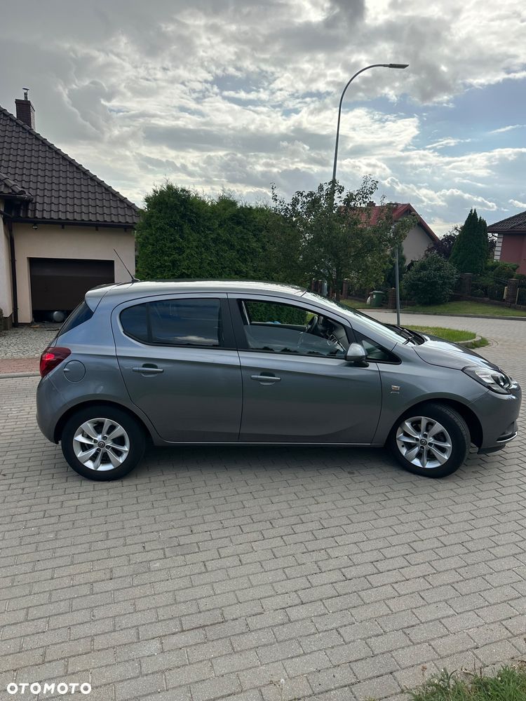 Opel Corsa 1.2 Cosmo - 4