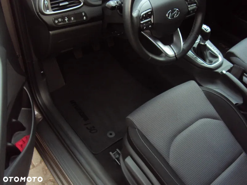 Hyundai i30 1.5 DPI Comfort - 8