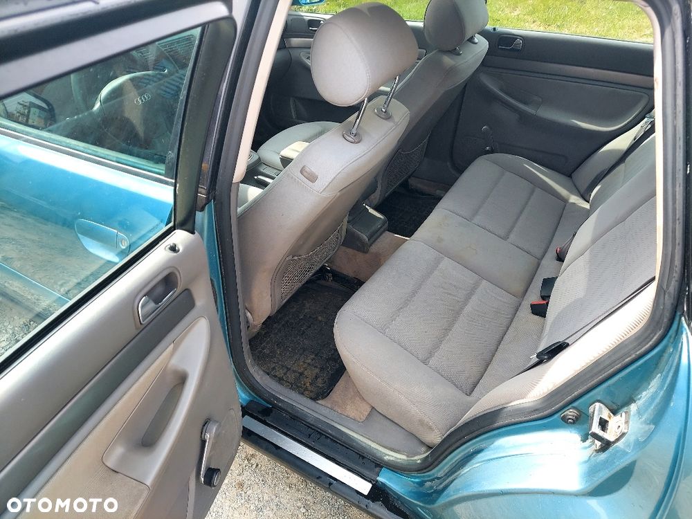 Audi A4 Avant - 8