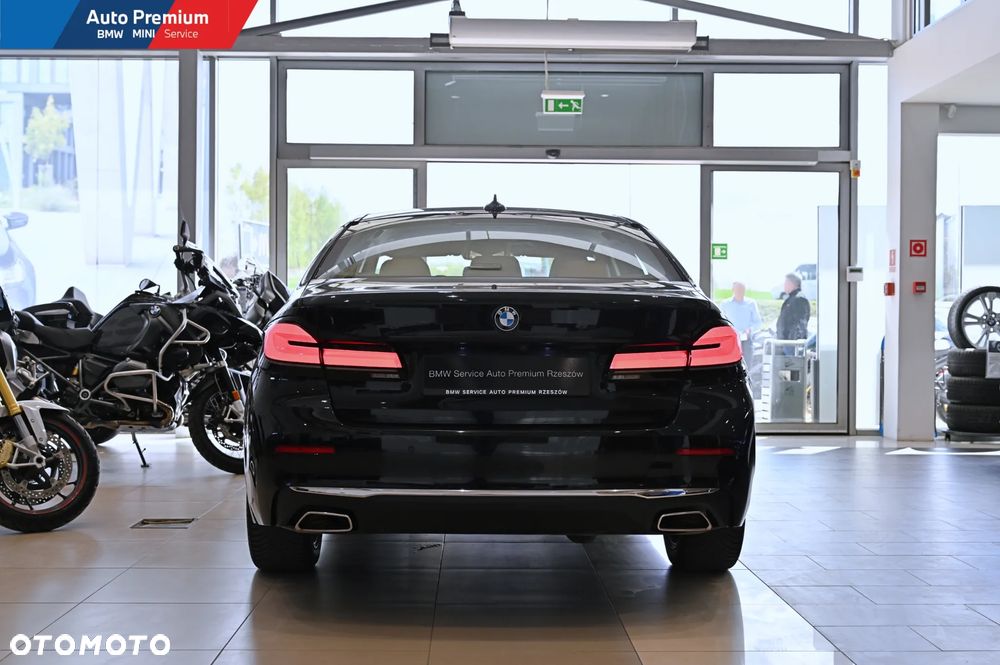 BMW Seria 5 2022 photo 5