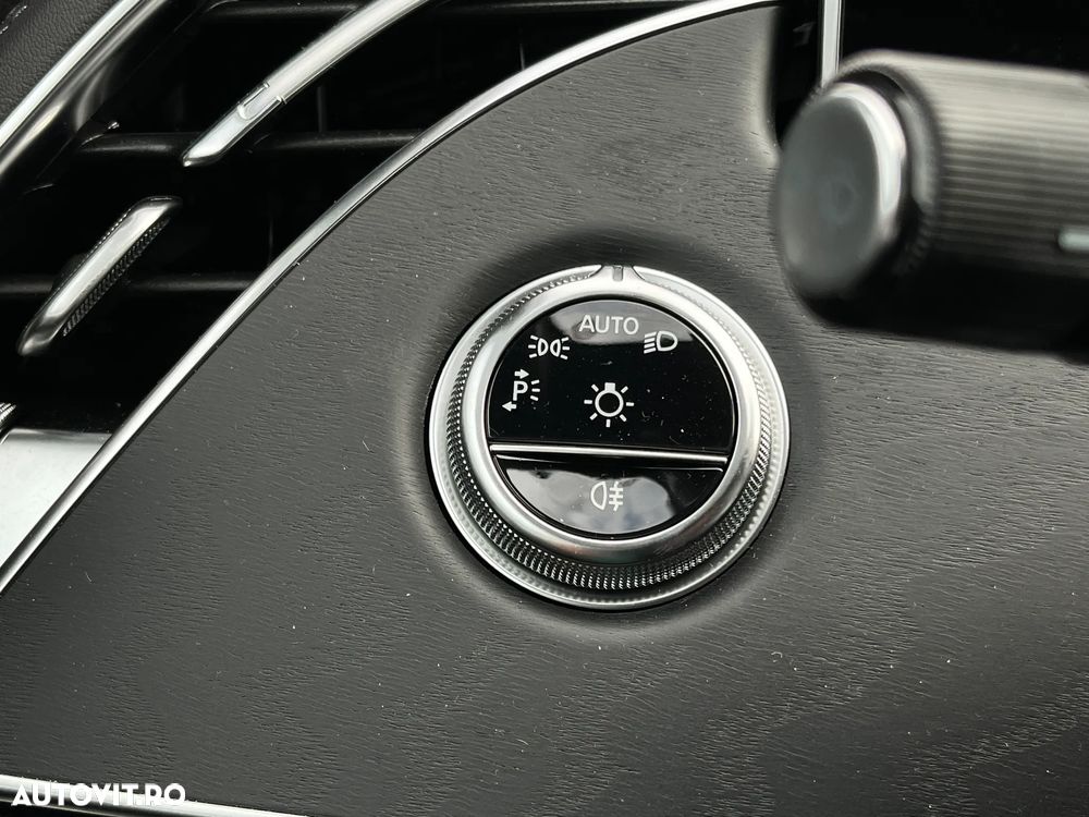 Mercedes-Benz E 200 4Matic 9G-TRONIC - 20