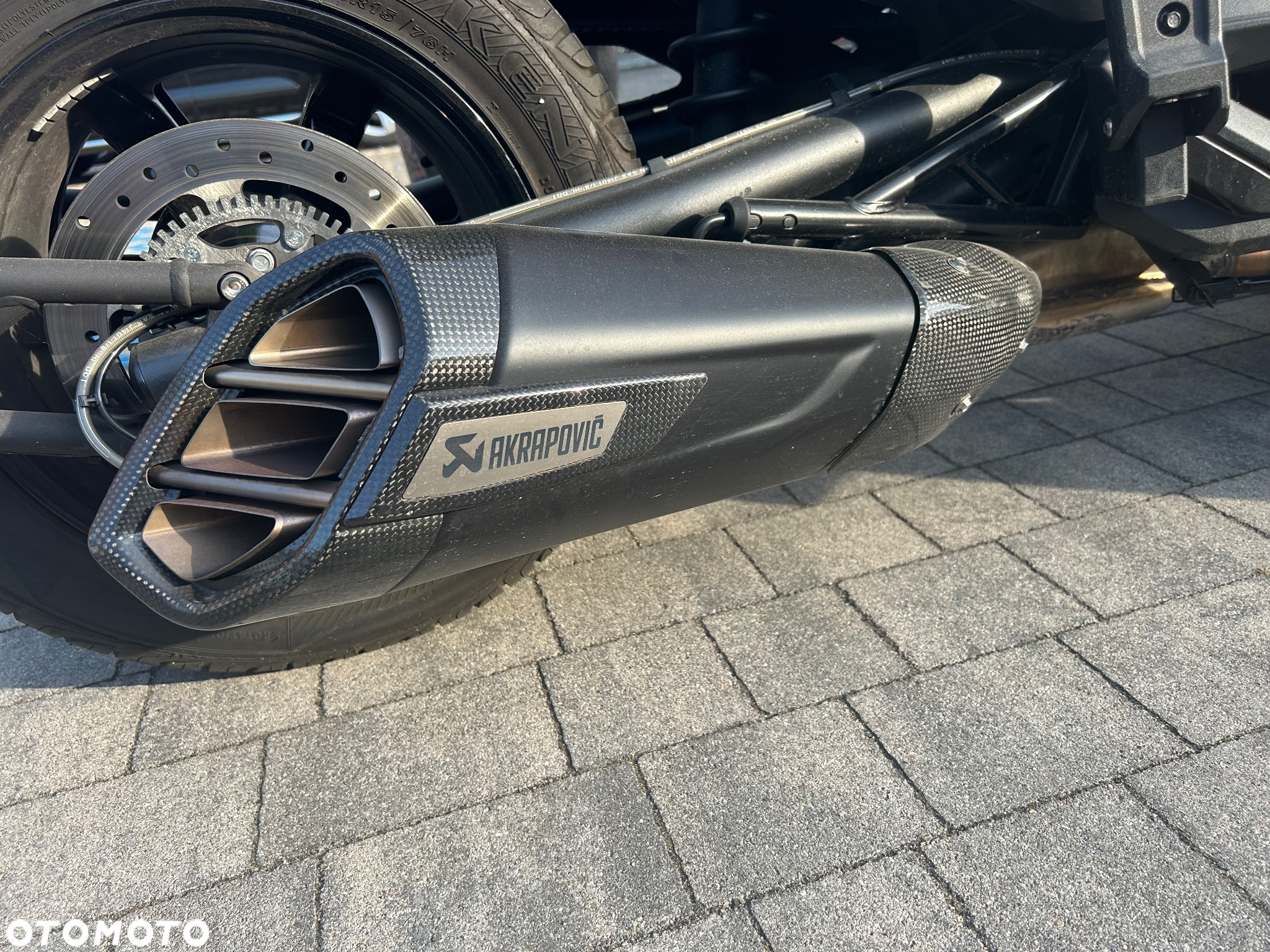 Can-Am Spyder - 25