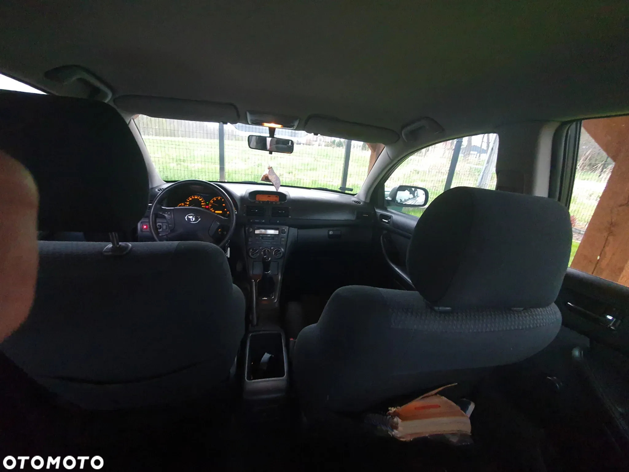 Toyota Avensis 1.6 VVT-i Terra - 6