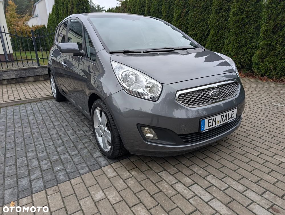 Kia Venga 1.6 L - 6