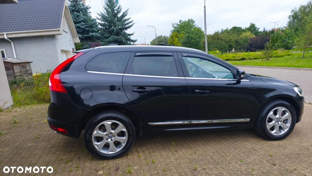 Volvo XC 60 D5 AWD Geartronic Summum - 28