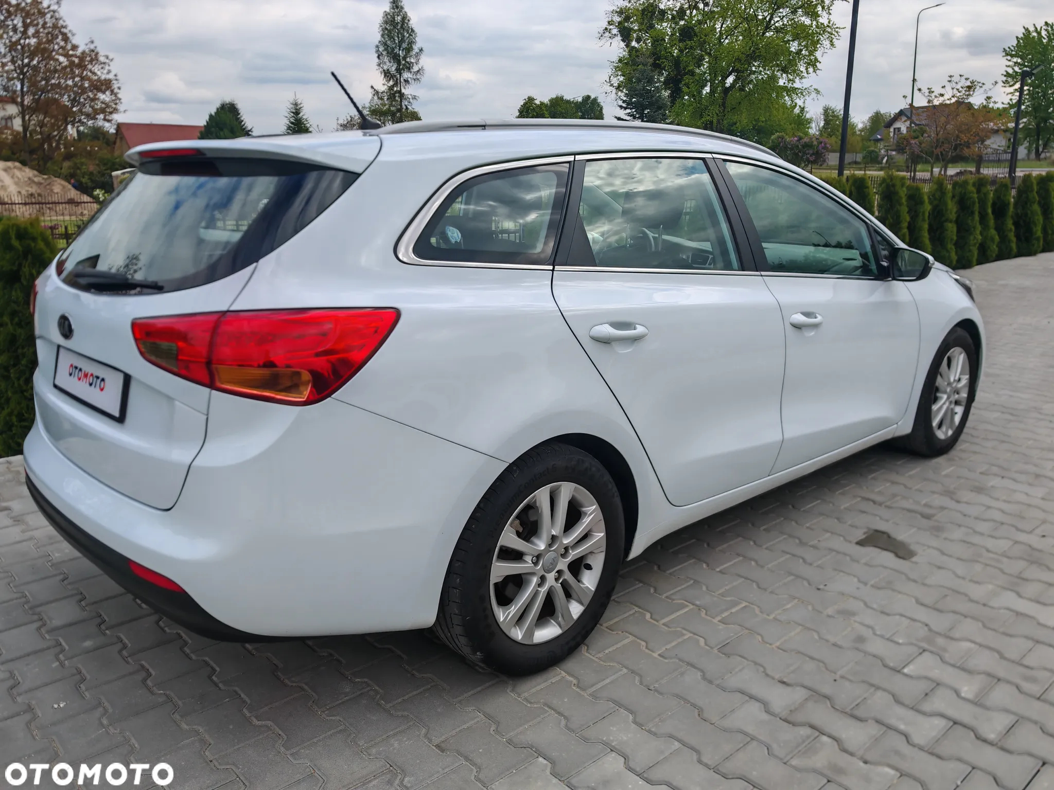 Kia Ceed 1.6 GDI SW Dream-Team Edition - 22