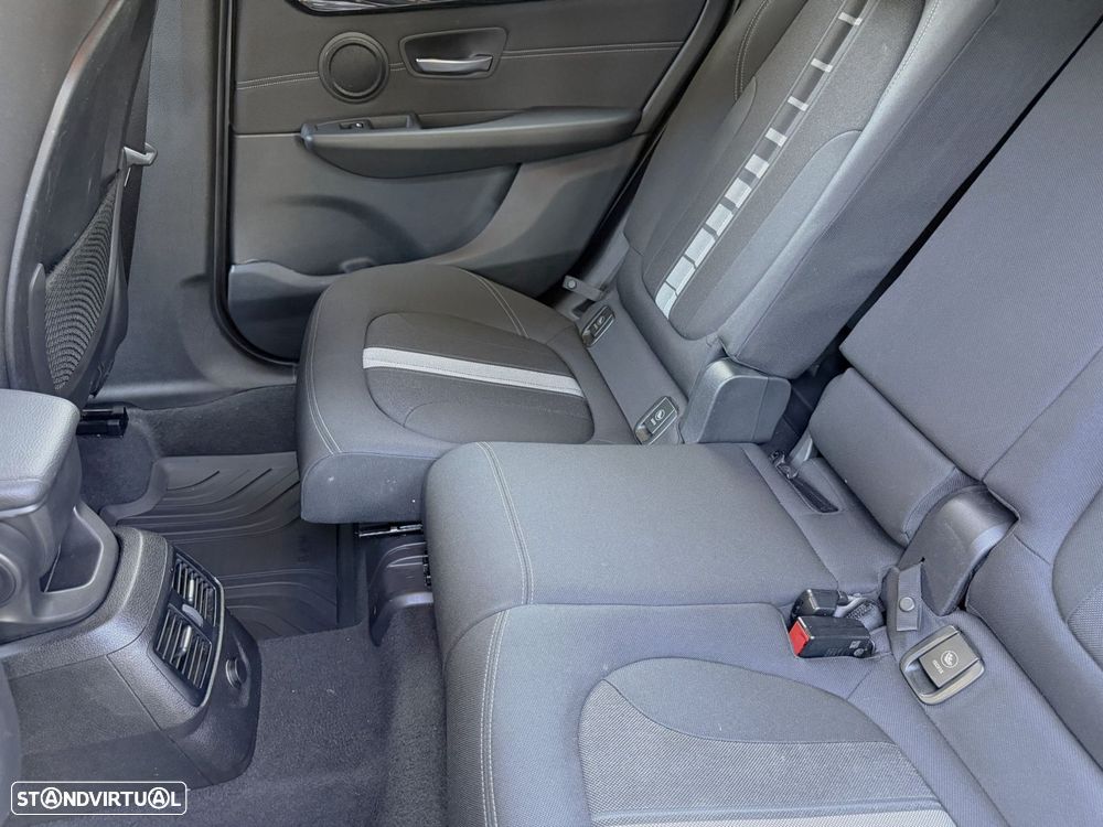 BMW 216 Active Tourer d Line Sport - 42