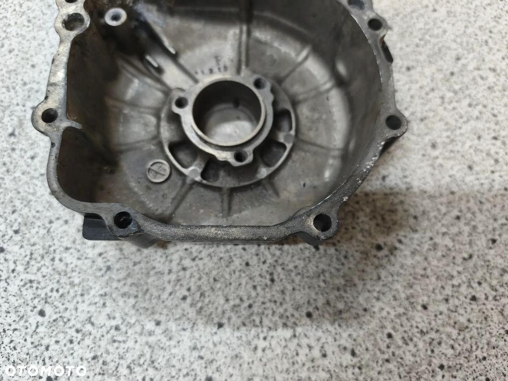 Dekiel, pokrywa silnika Suzuki GSR 600 GSR600 - 13