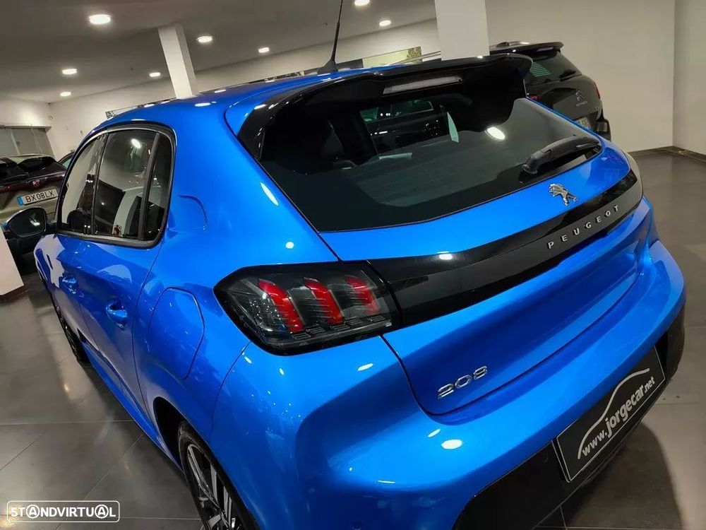 Peugeot 208 1.2 PureTech Allure EAT8 - 5