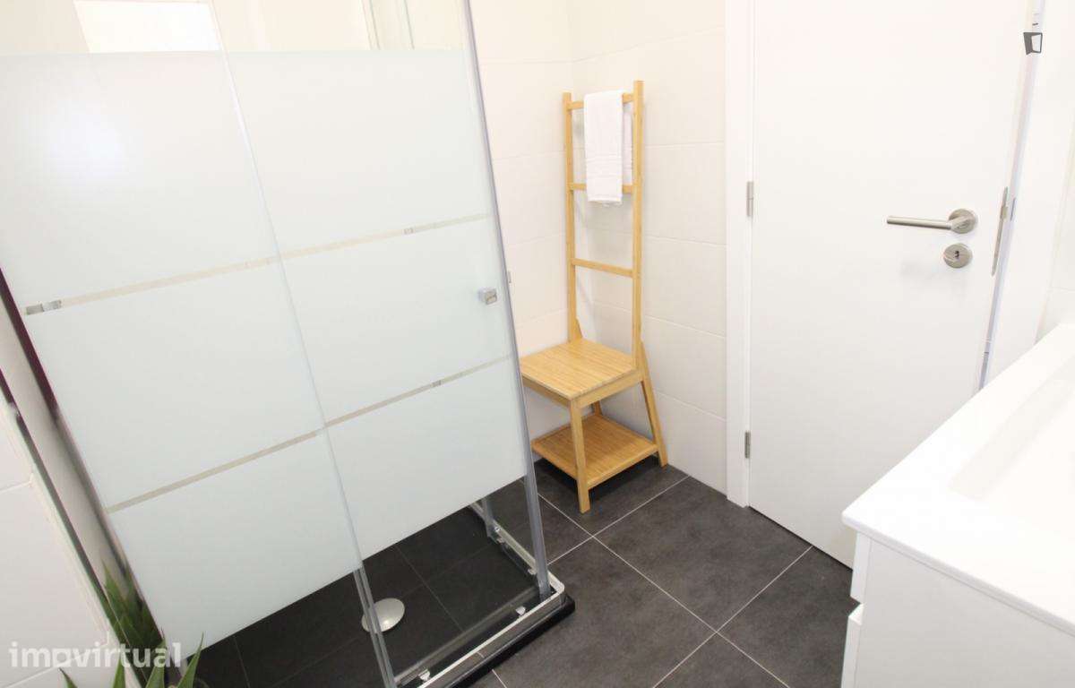 Apartamento com 1 quartos - localizado em Olaias Lisbon - Grande imagem: 3/17