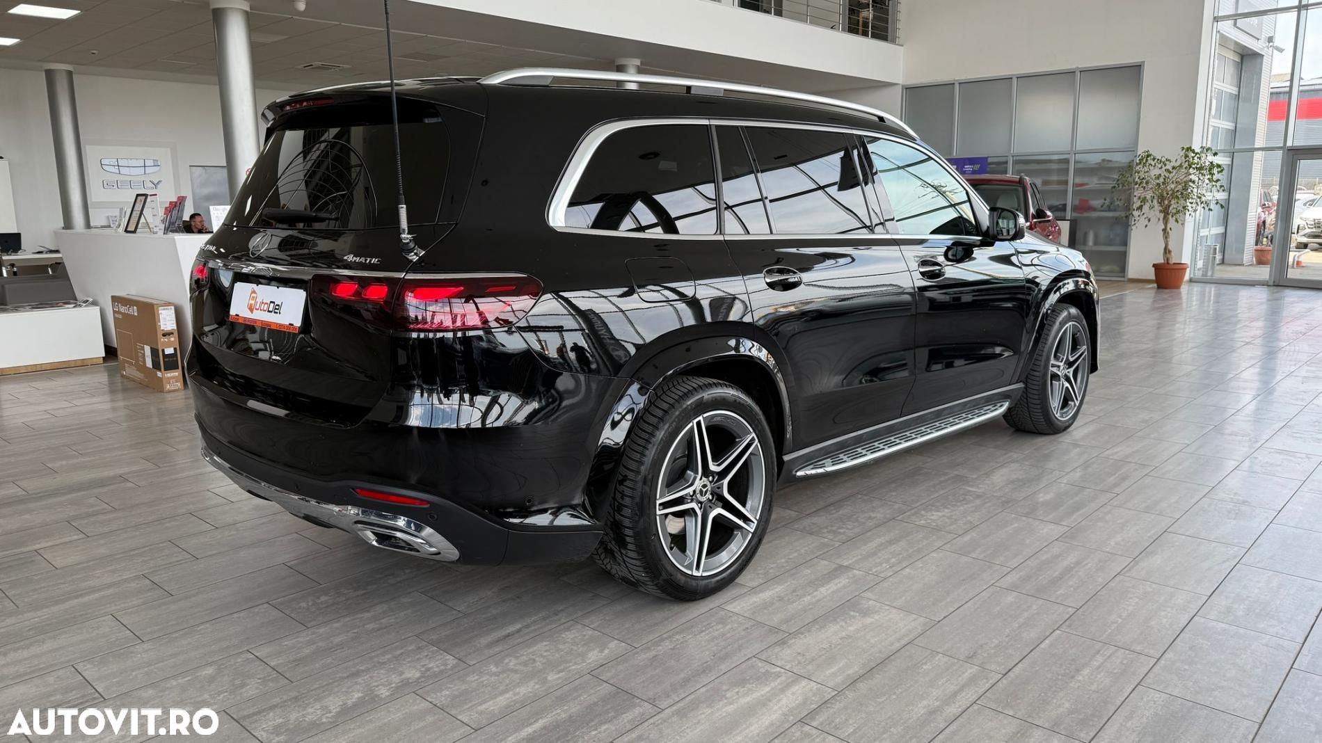 Mercedes-Benz GLS - 9