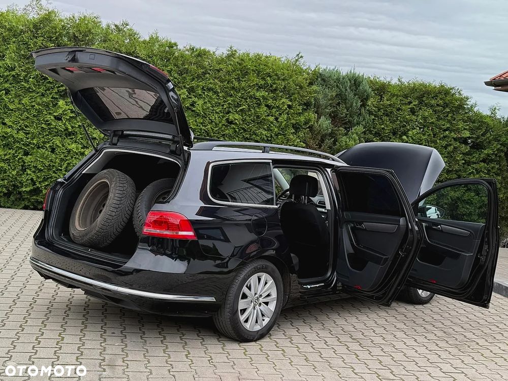 Volkswagen Passat 2.0 TDI Highline - 36