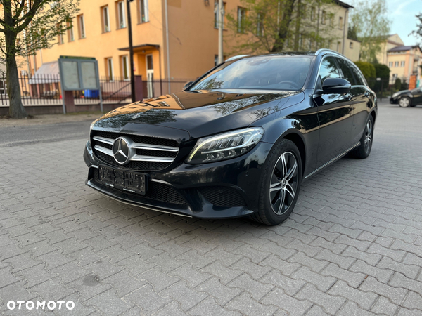 Mercedes-Benz Klasa C 220 d T 9G-TRONIC Avantgarde