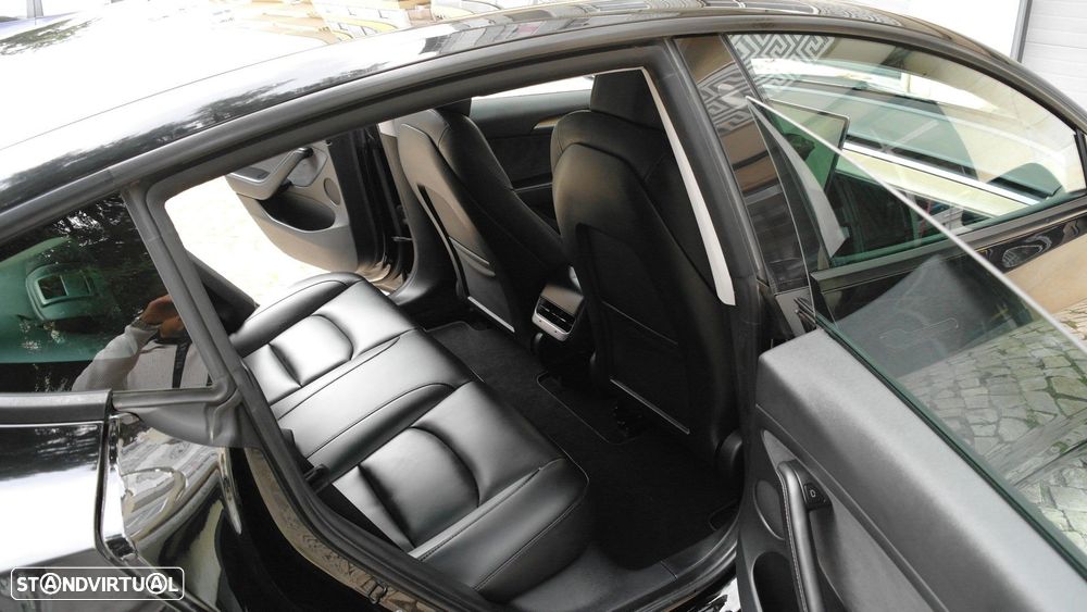 Tesla Model 3 Long Range Tração Traseira - 19