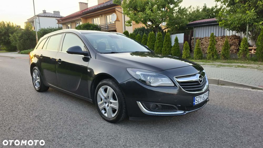 Opel Insignia - 1
