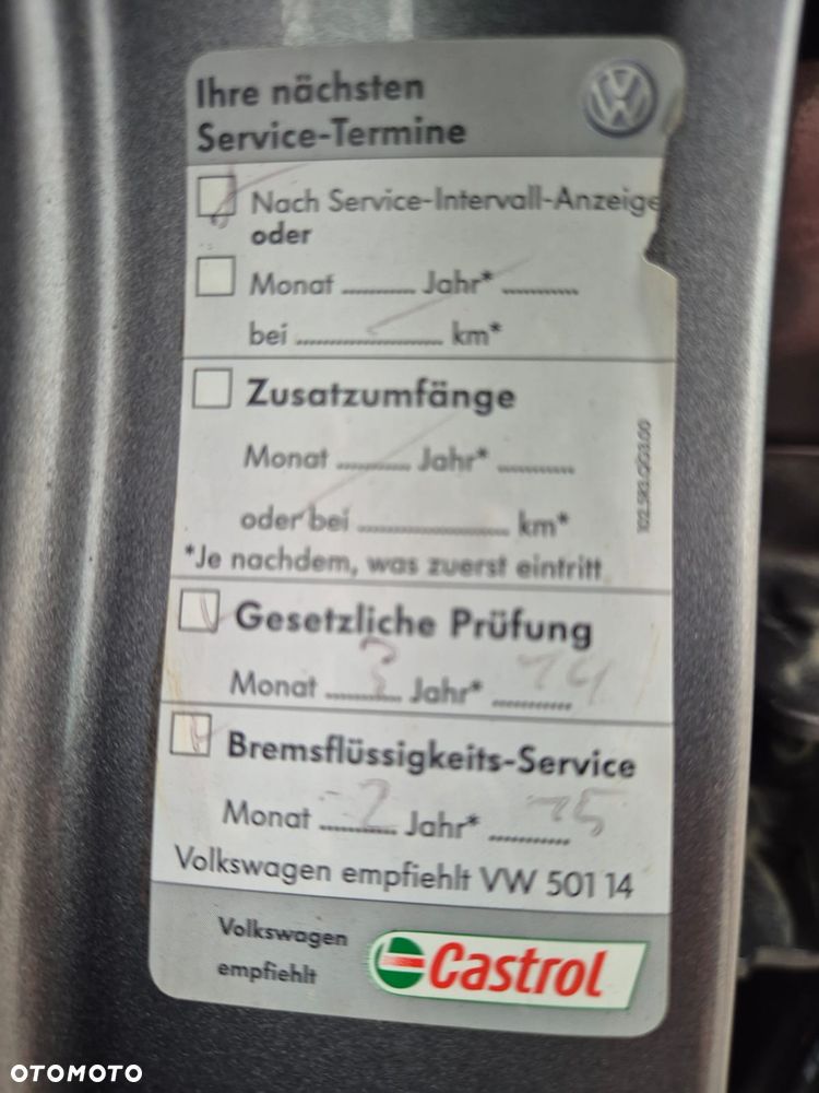 Volkswagen Golf - 32