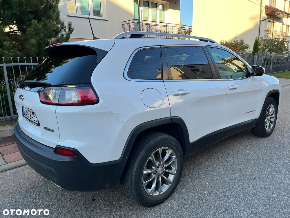 Jeep Cherokee - 5