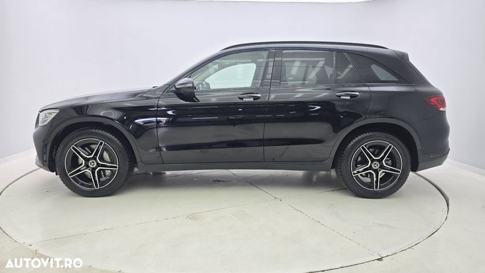 Mercedes-Benz GLC - 11