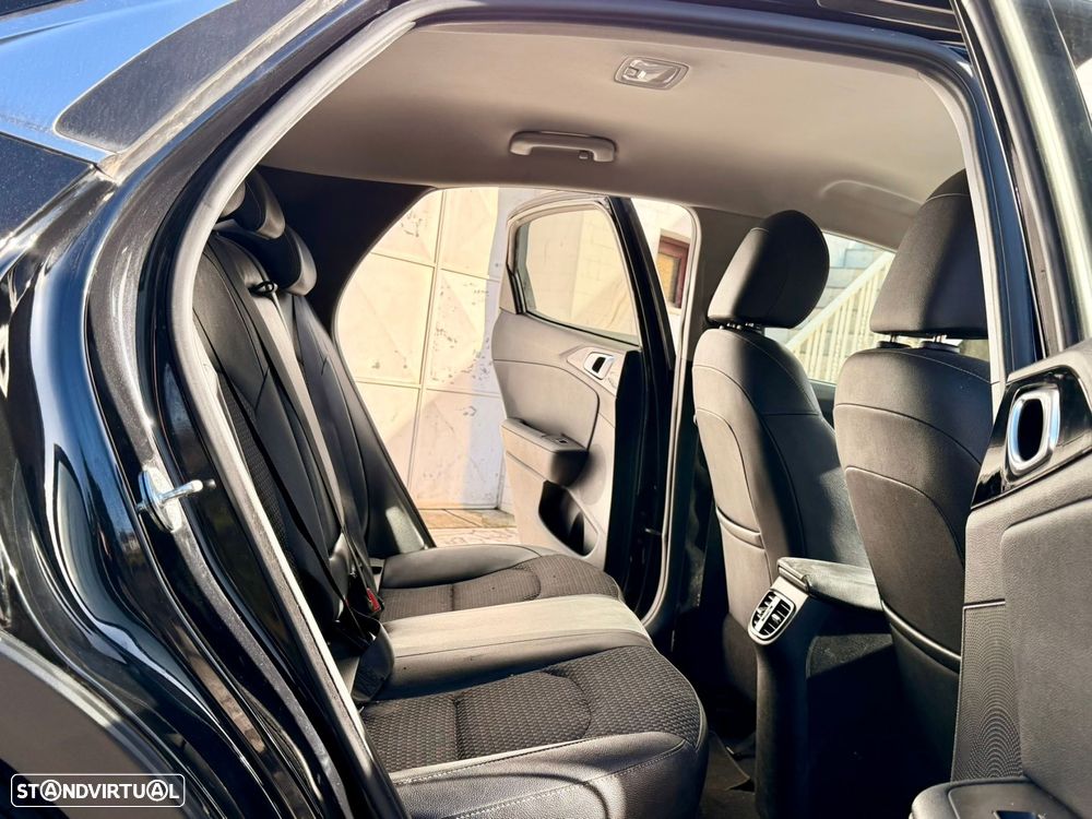 Kia XCeed - 18