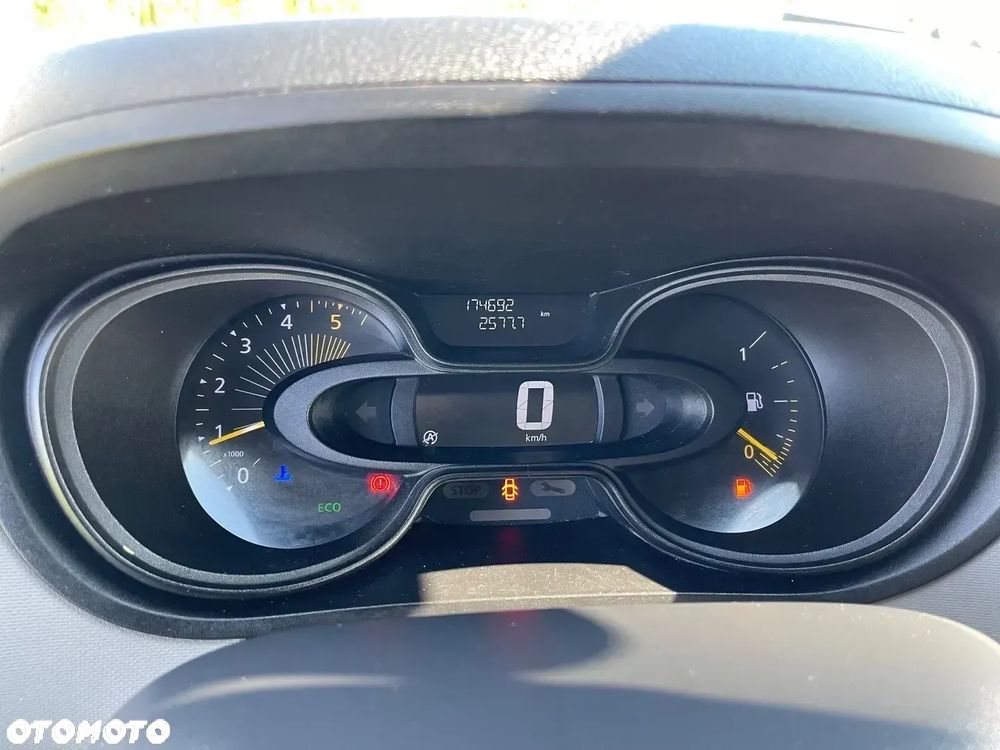 Renault Trafic - 24