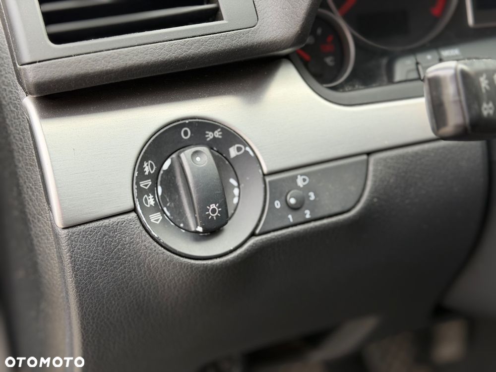 Audi A4 Avant 1.8T - 13