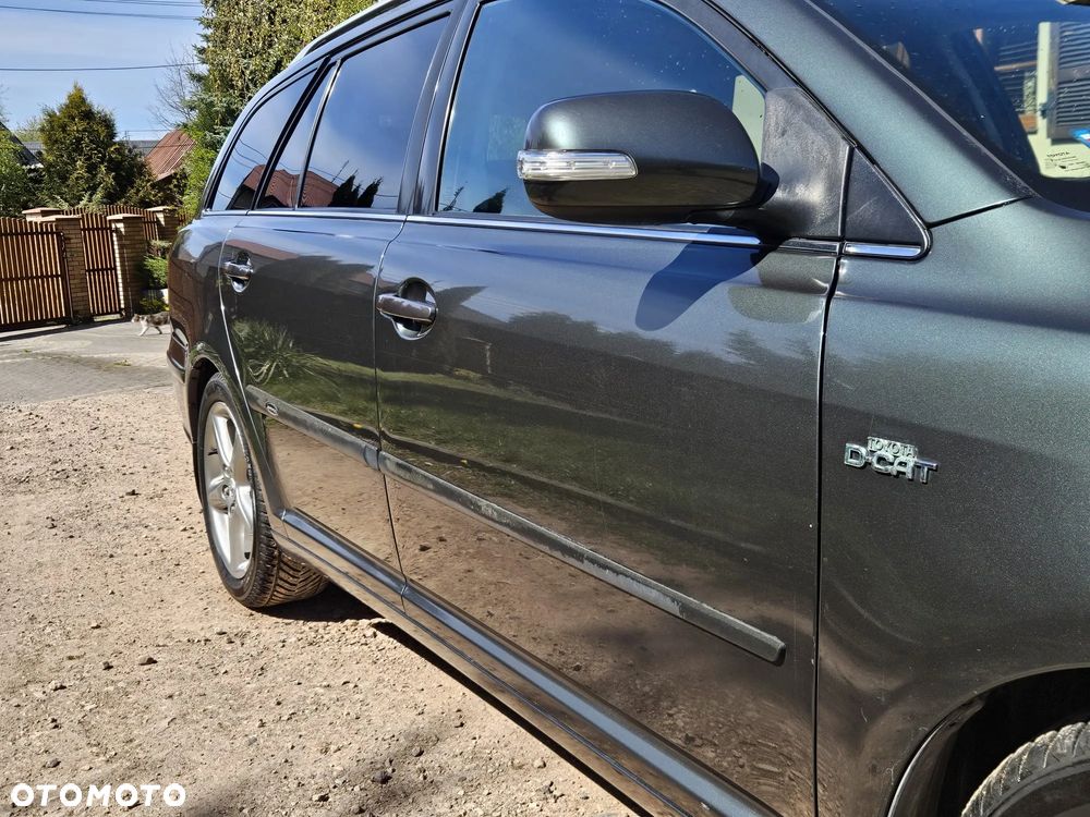 Toyota Avensis 2.2 D-4D Sol Plus 180 Premium - 5