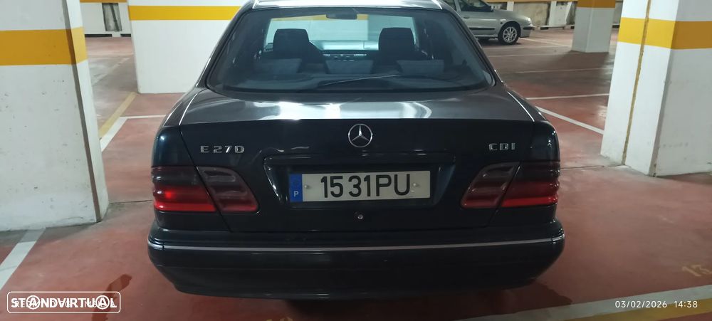 Mercedes-Benz E 270 - 3