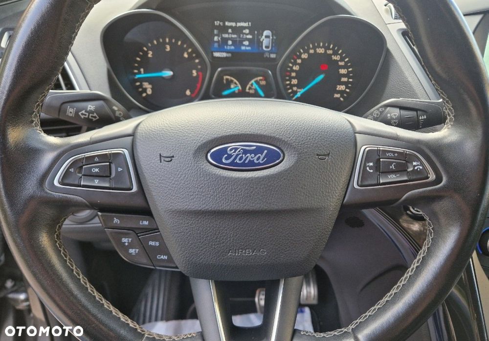 Ford Kuga 2.0 TDCi 4x4 ST-Line - 25
