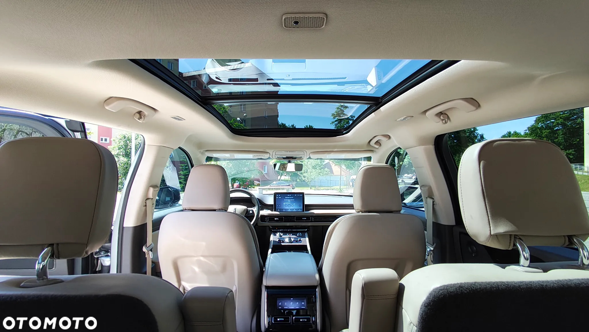 Lincoln Aviator - 36
