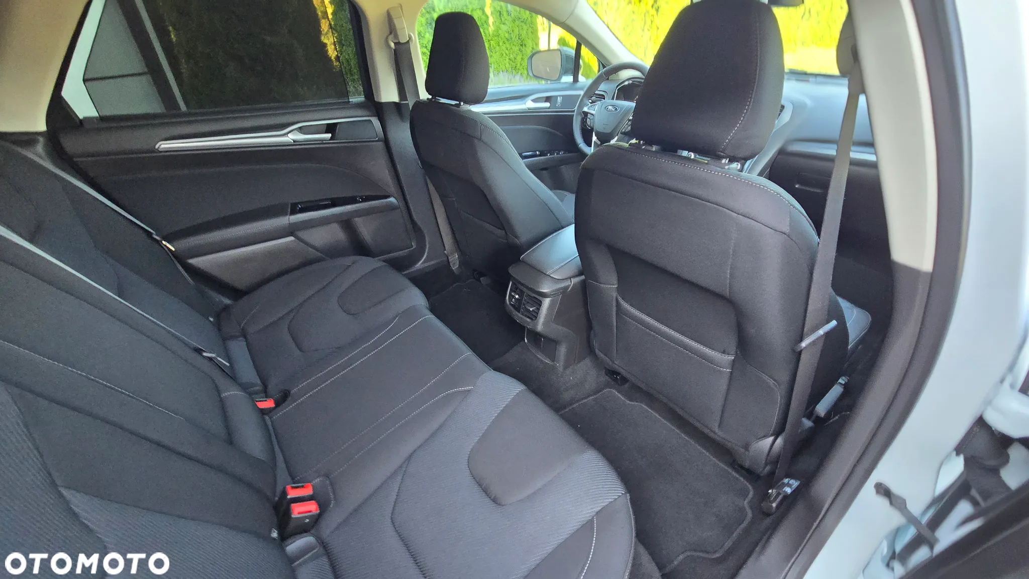 Ford Mondeo Turnier 2.0 TDCi Bi-Turbo PowerShift-Aut ST-Line - 37