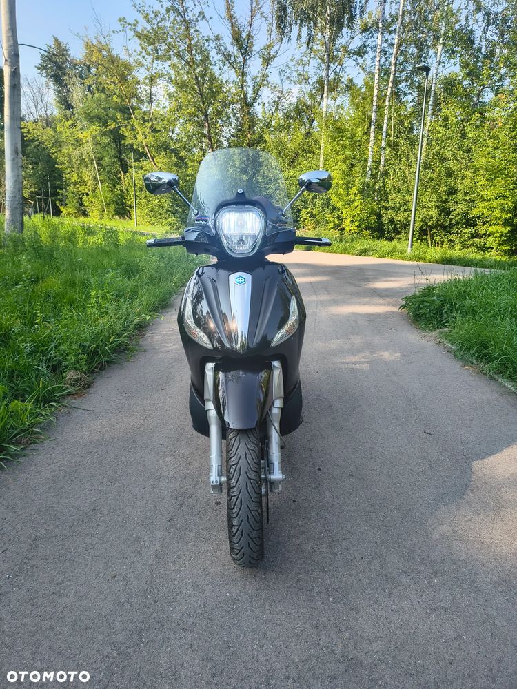 Piaggio Beverly - 2