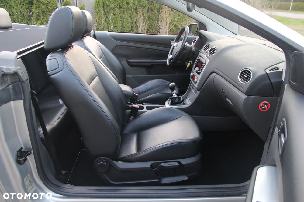 Ford Focus 2.0 TDCi DPF Titanium - 31