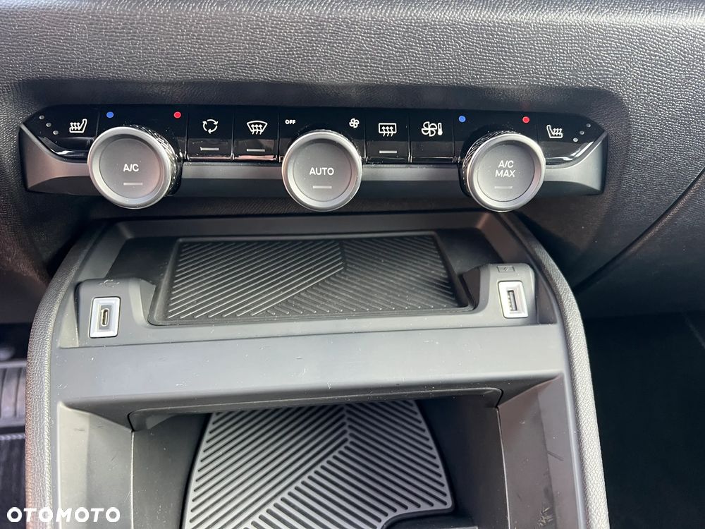 Citroën C4X ë-SERIES - 16