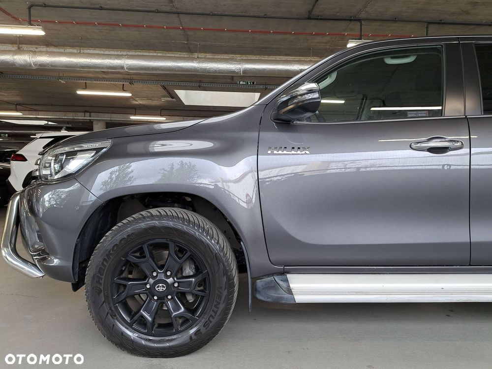 Toyota Hilux 2.4 D-4D Double Cab SR5 4x4 - 35