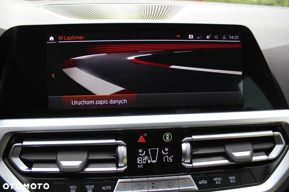 BMW Seria 3 320i Sport Line - 34