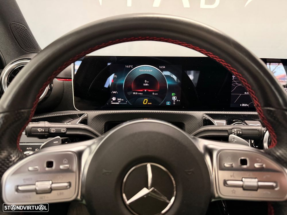 Mercedes-Benz A 180 d AMG Line Aut. - 31