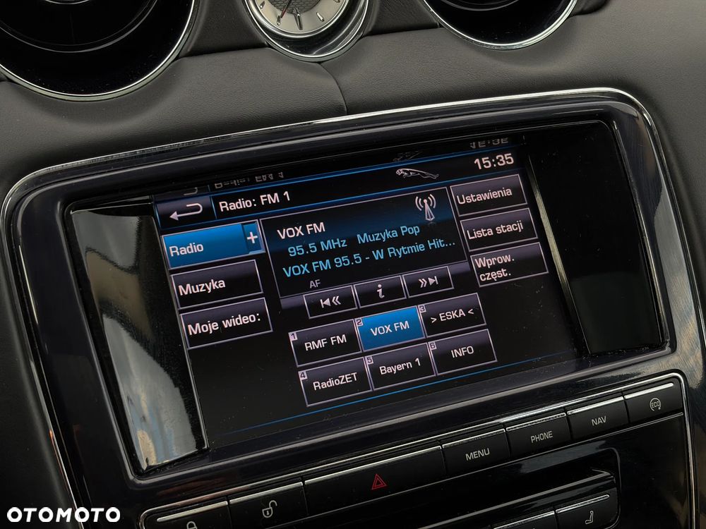 Jaguar XJ 3.0 D V6 Premium Luxury - 16