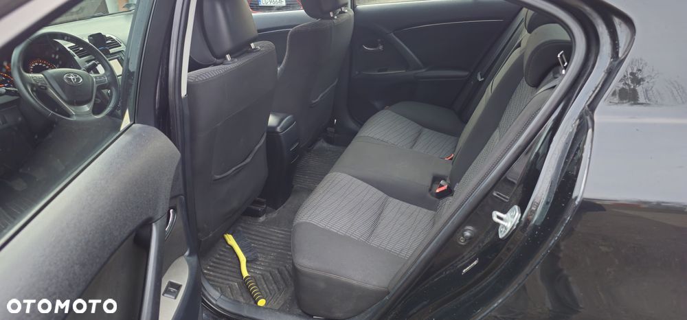 Toyota Avensis 1.8 Sol NAVI - 10