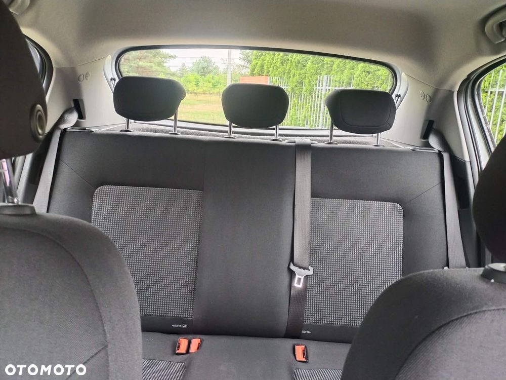 Opel Corsa - 8
