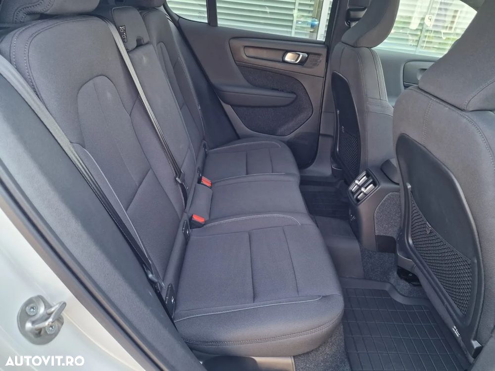 Volvo C40 Recharge Twin Motor AWD Plus - 30
