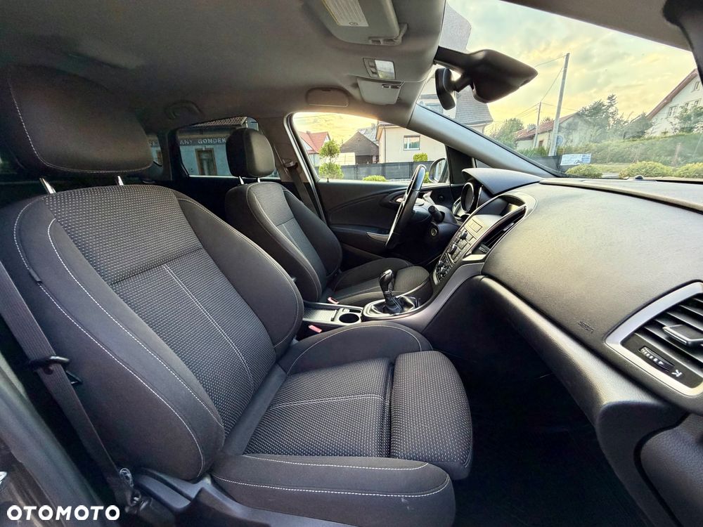 Opel Astra 1.4 Turbo Cosmo - 36