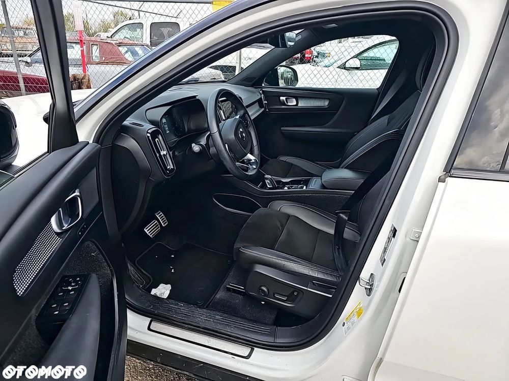 Volvo XC 40 T5 AWD R-Design - 6