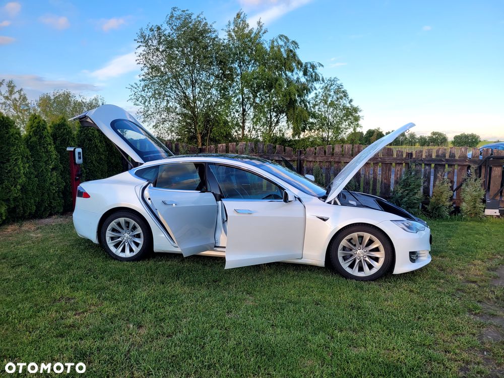 Tesla Model S Long Range Plus - 34