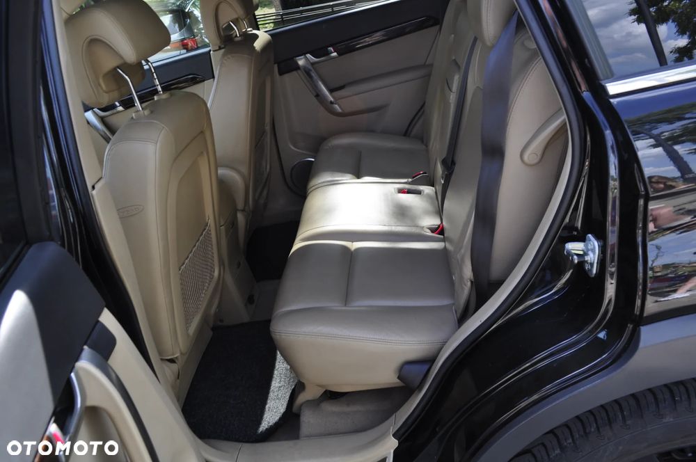 Chevrolet Captiva 2.4 LS 5os - 9