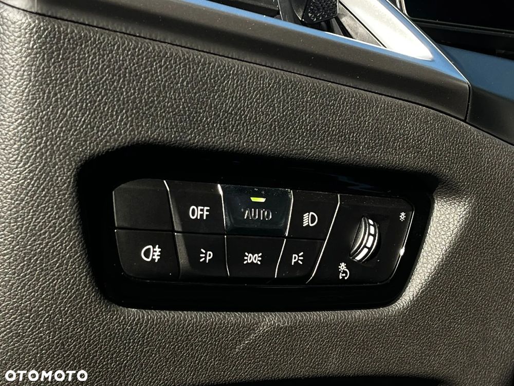 BMW Seria 3 320d xDrive - 18