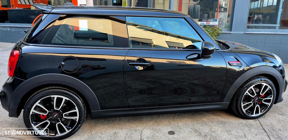 MINI 3 Portas One JCW - 15