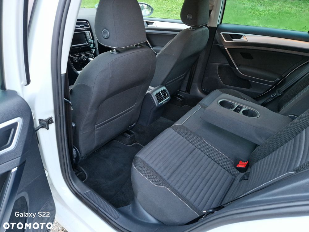 Volkswagen Golf 1.6 TDI BlueMotion Technology DSG Cup - 12