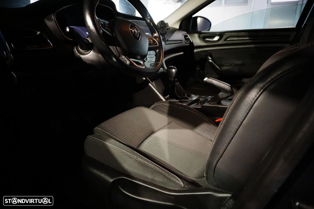 Renault Mégane ENERGY dCi 110 Start & Stop Paris Business - 20