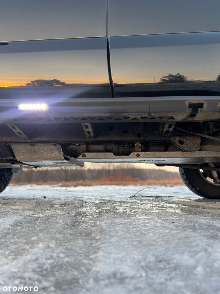 Toyota Land Cruiser - 13