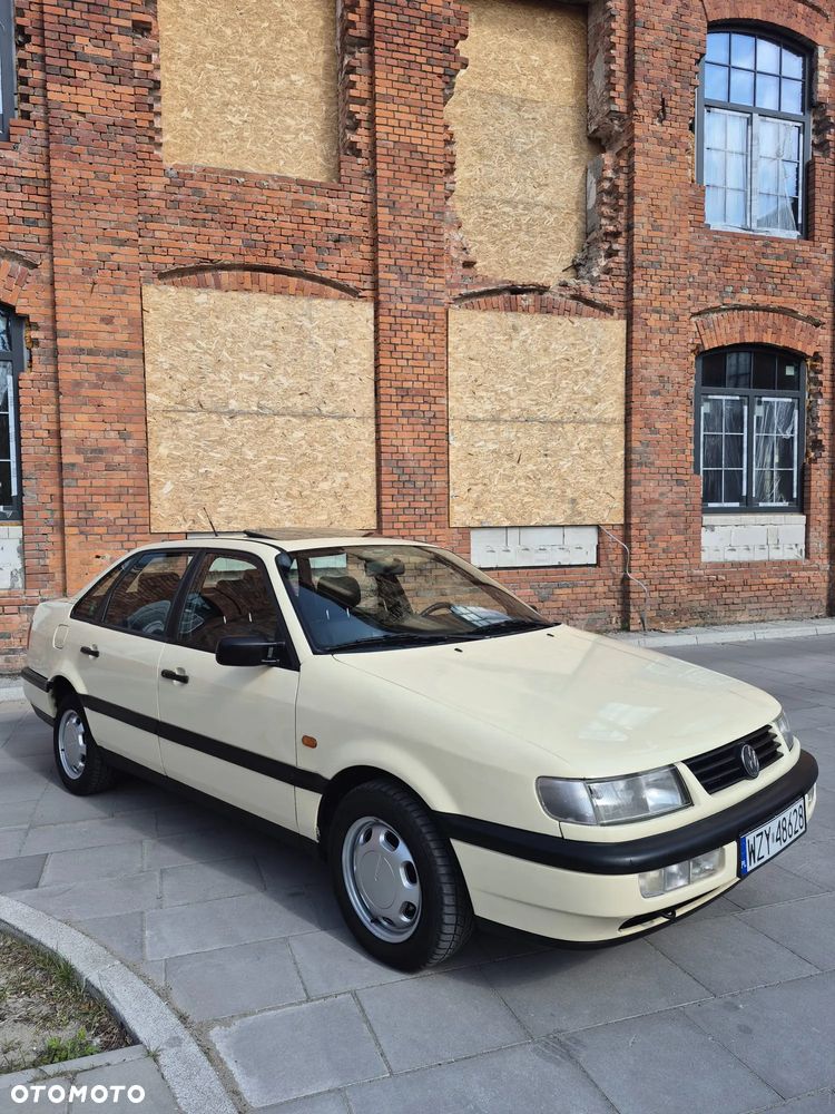 Volkswagen Passat 1.9 TDI CL - 22